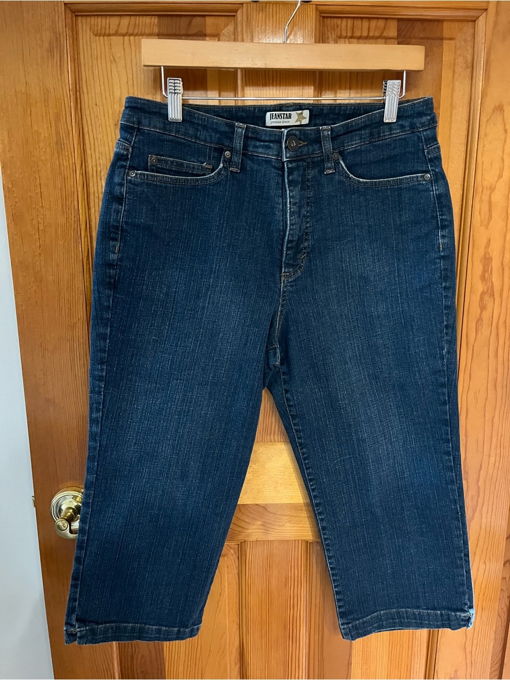jeanstar Indigo Blue Capri Jeans